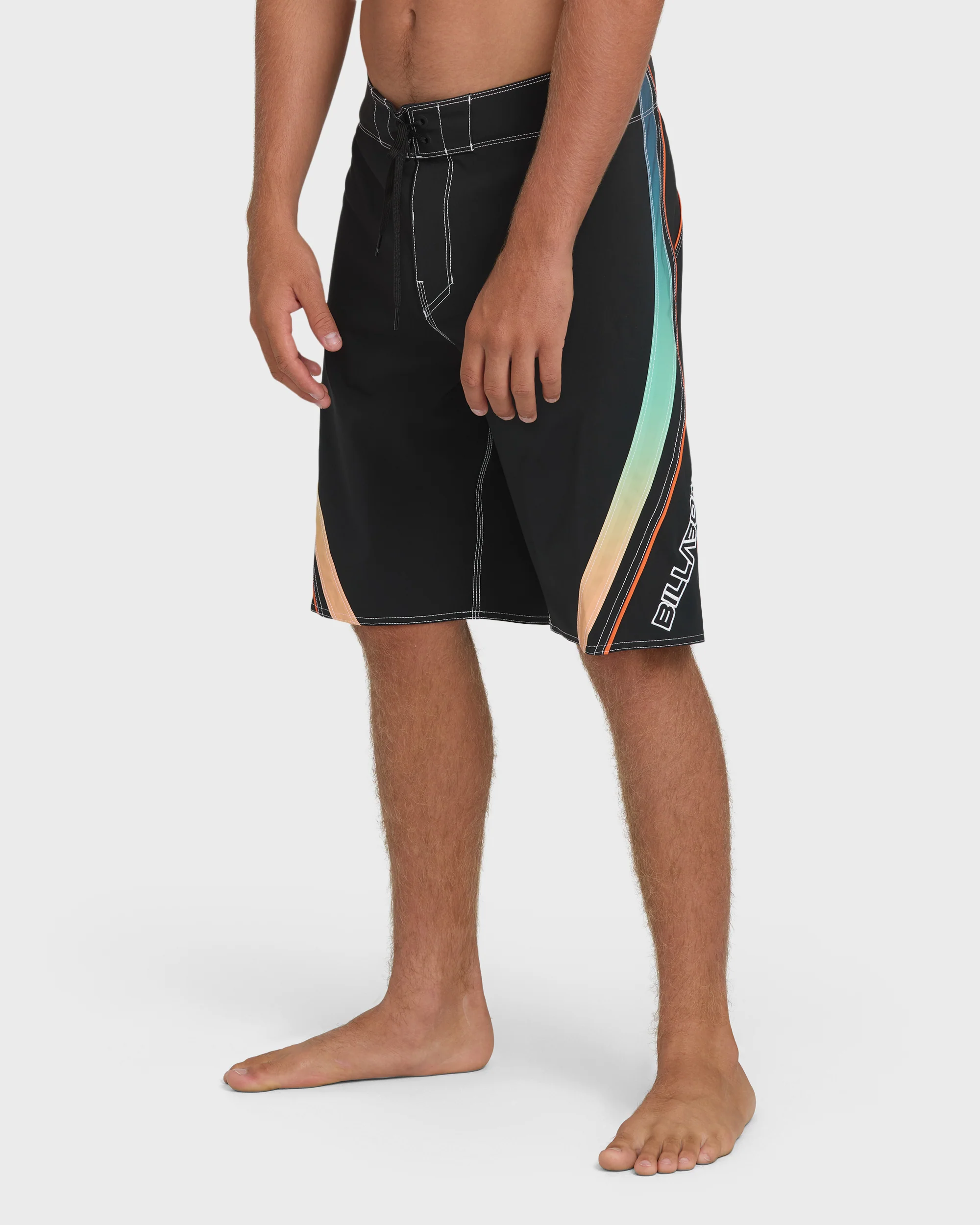 Fluid 2K Pro 21" Boardshorts - Black - Image 3