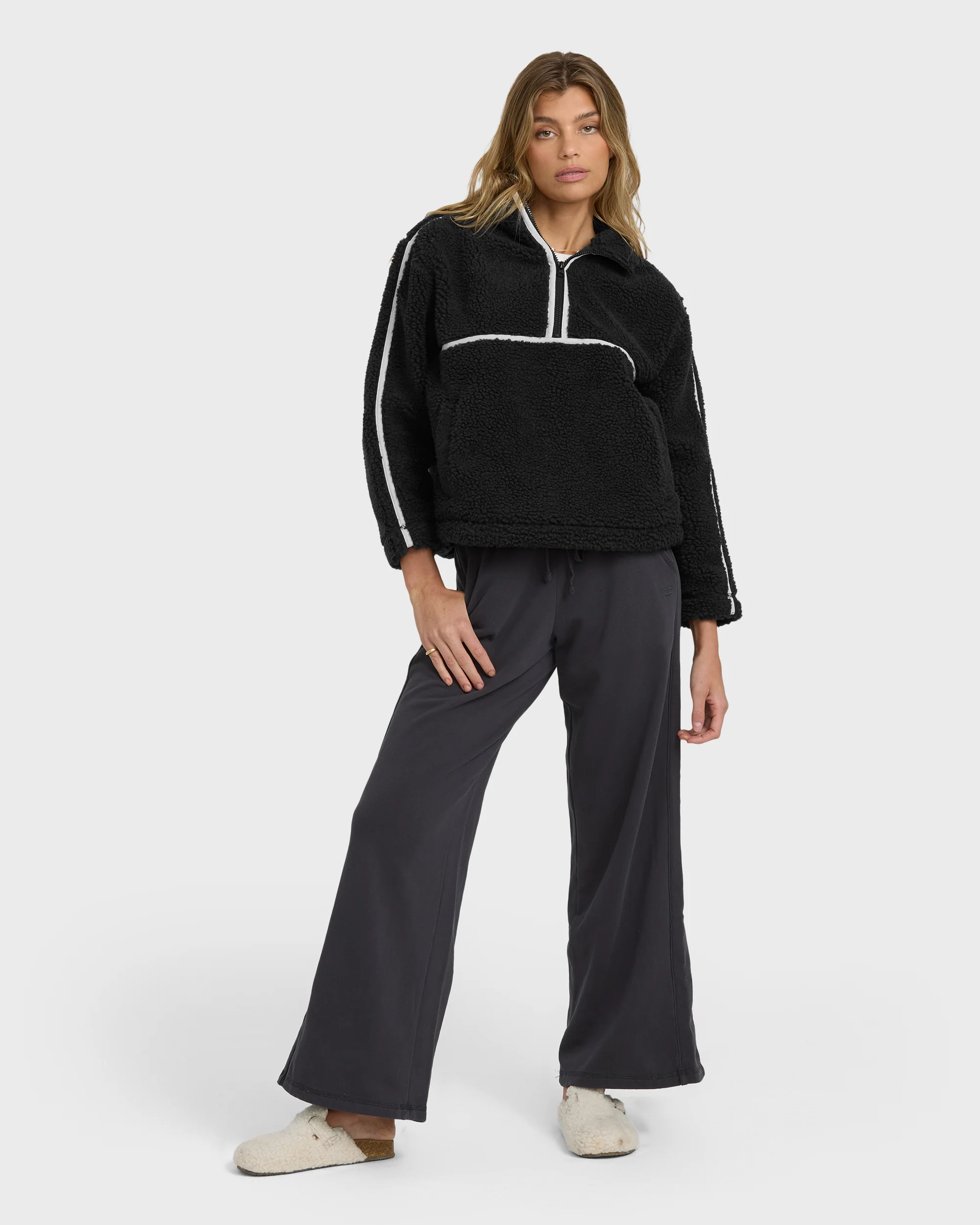 Getting Warm Sherpa Half Zip - Black Sands - Image 3