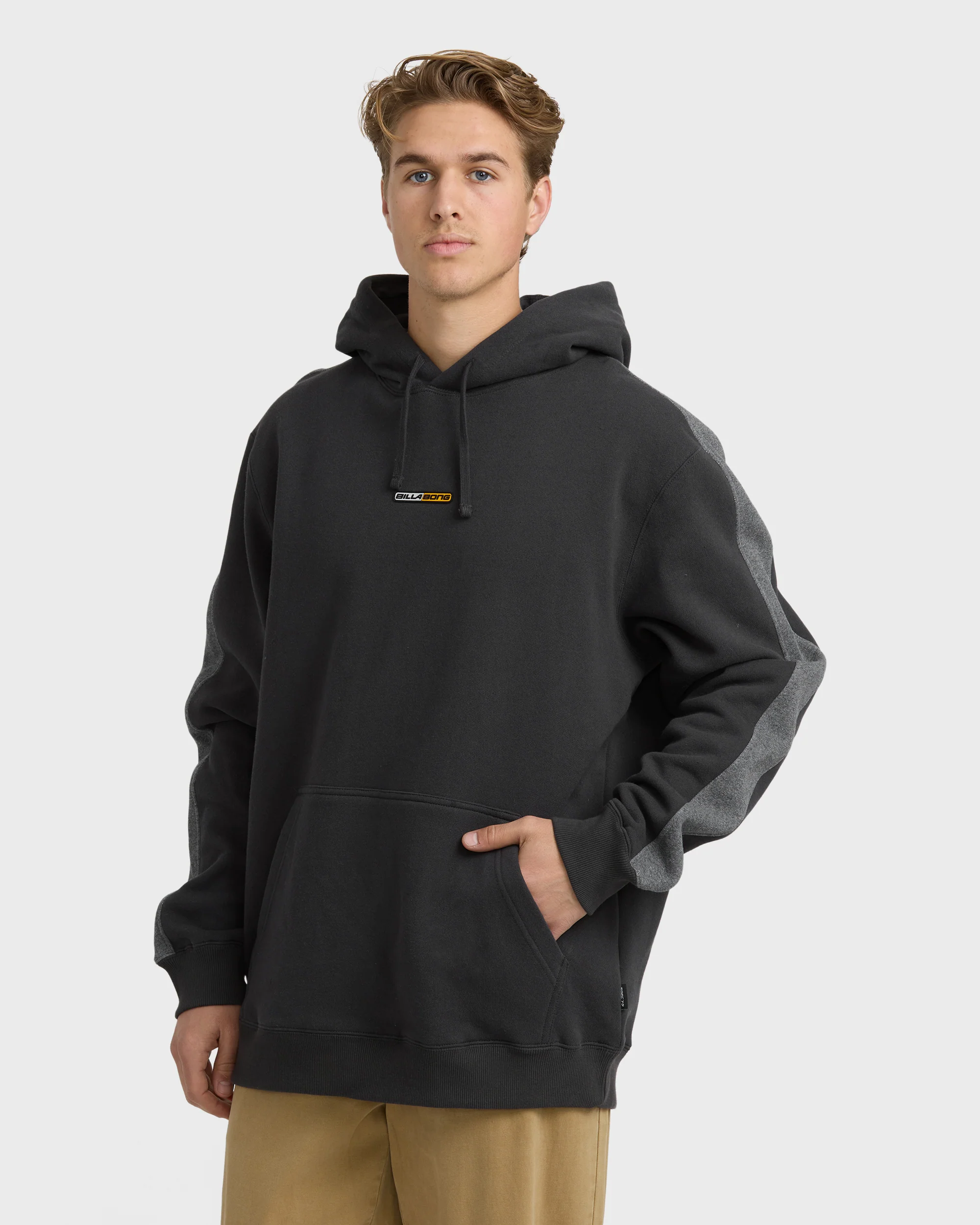 Iconic Sweatshirt - Washed Black - Image 4