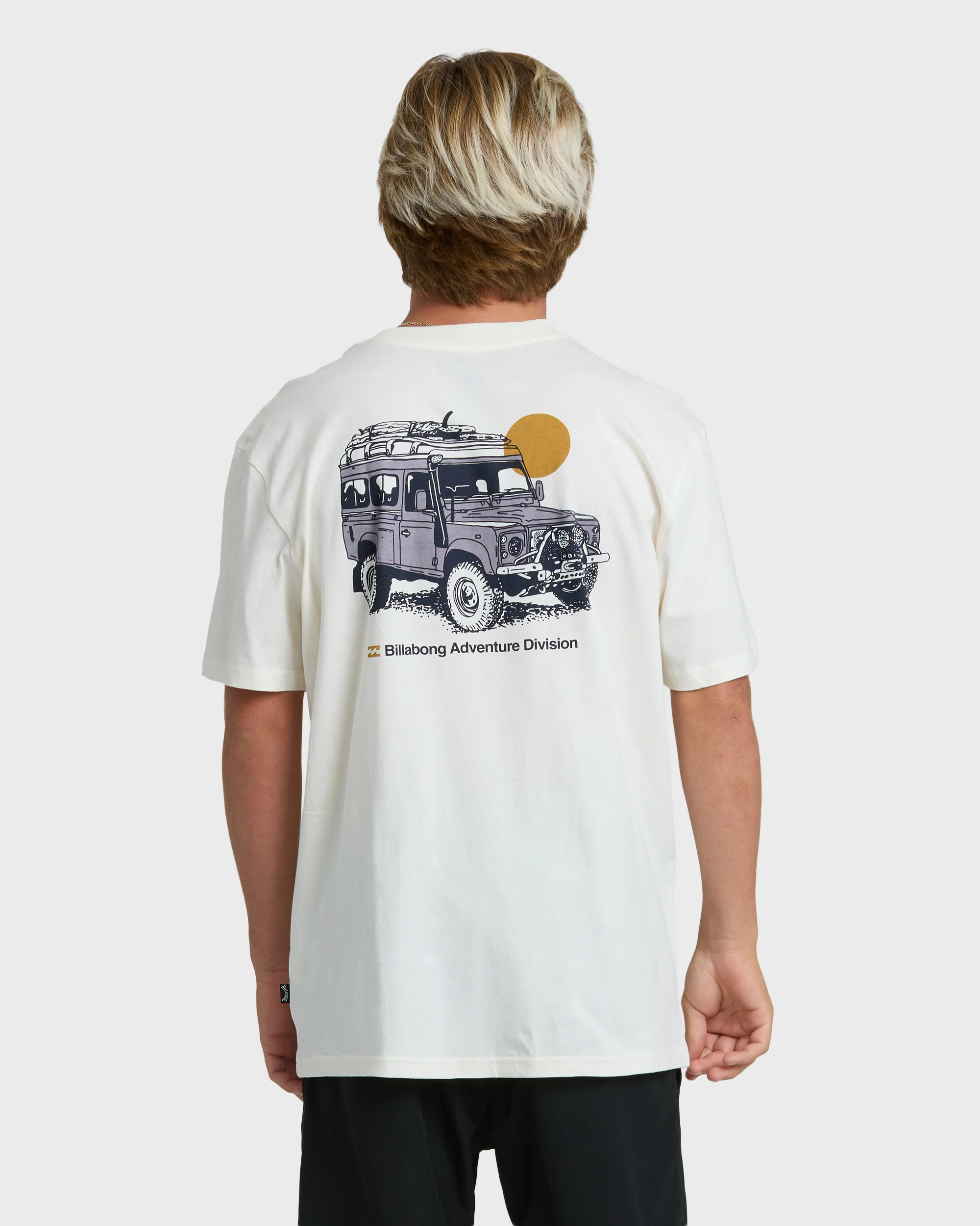 Make Tracks Adiv Premium Short Sleeve T-Shirt - Off White - Image 2