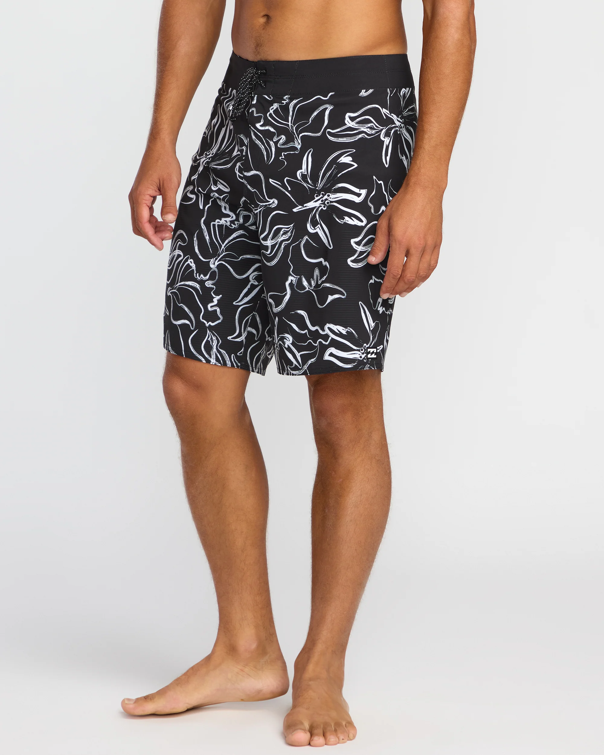 Sundays Airlite 19" Boardshorts - Black White - Image 6
