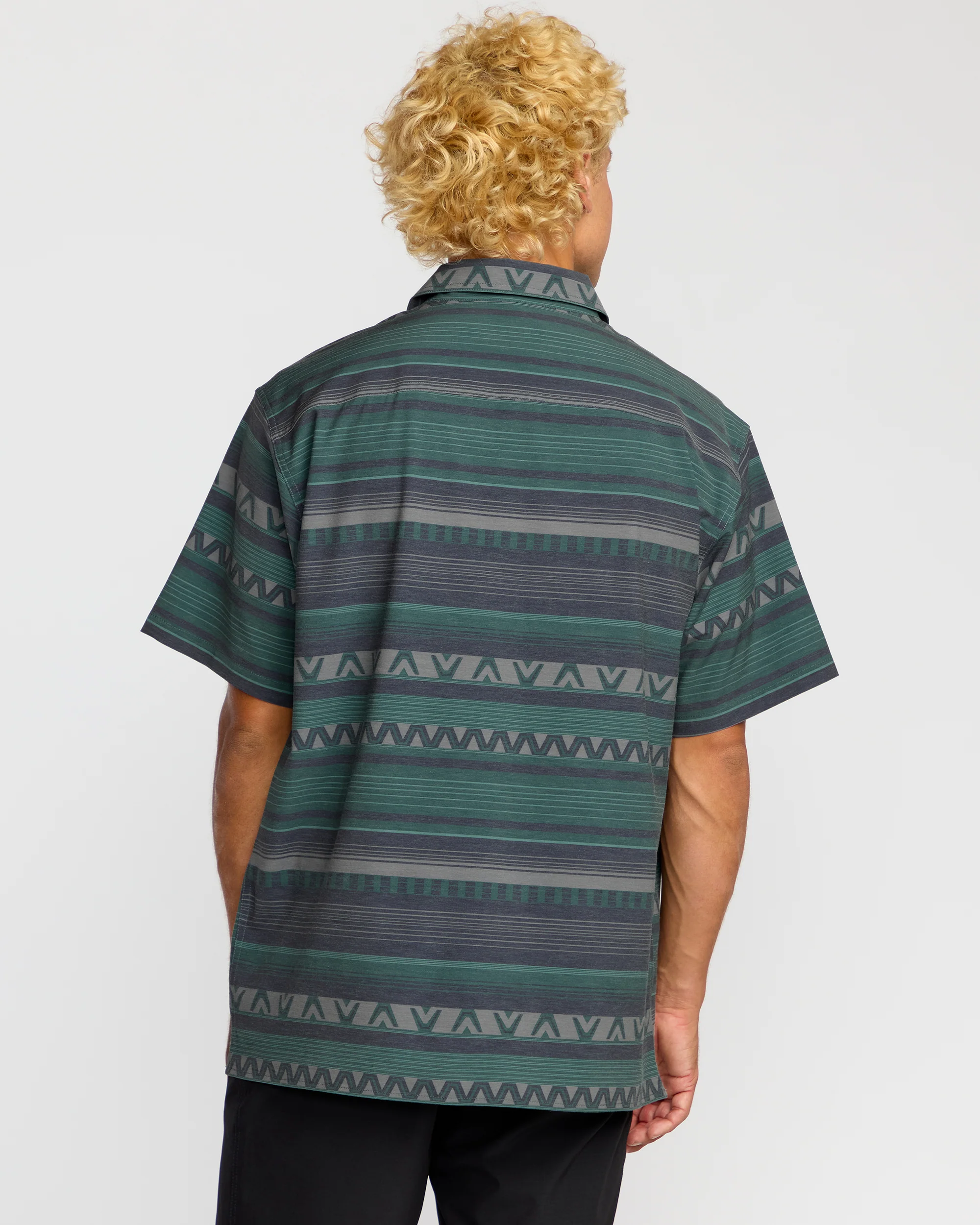 Surftrek Transit Short Sleeve Shirt - Navy - Image 3