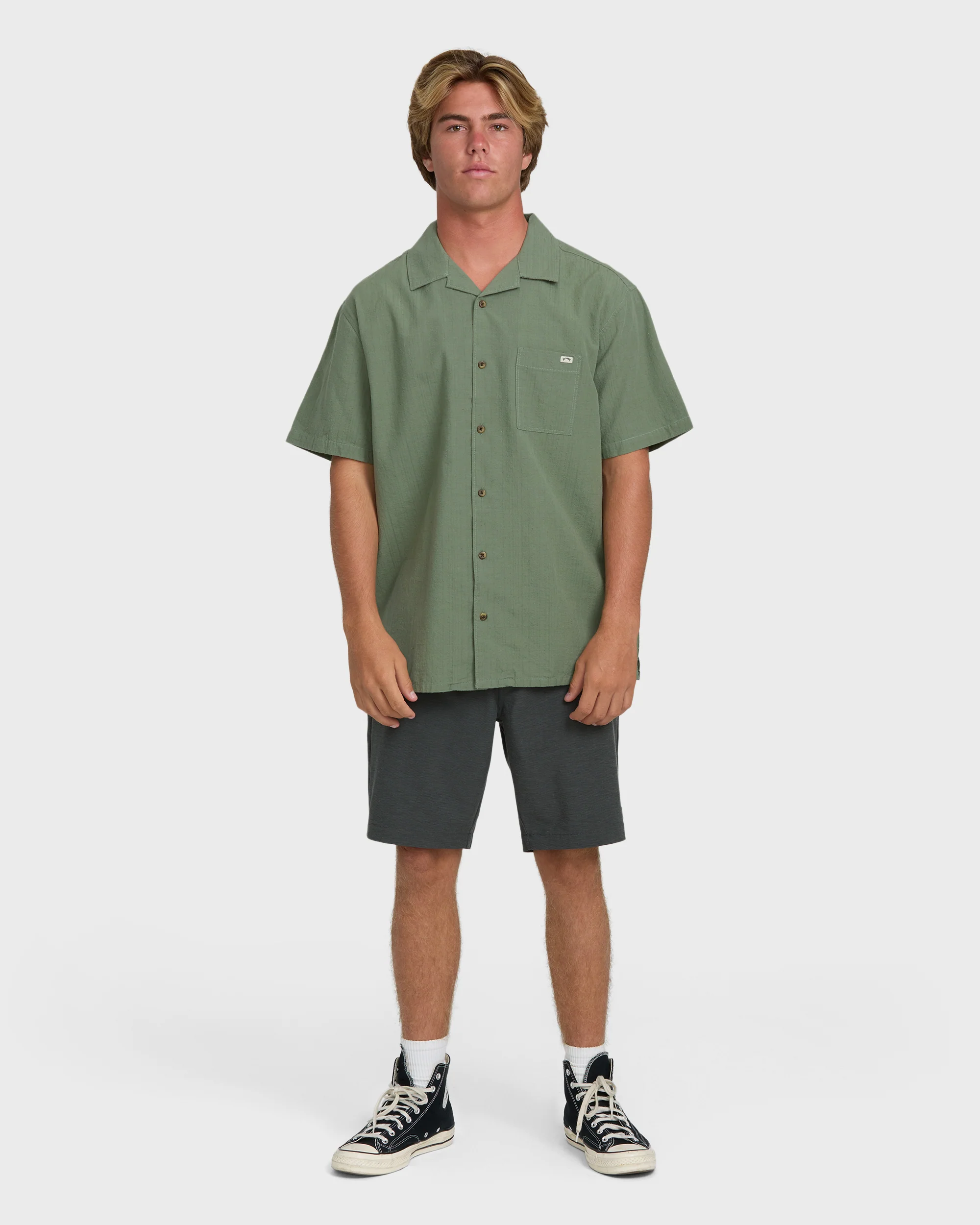 Victoria Vacay Short Sleeve Woven Shirt - Granite Green - Image 4